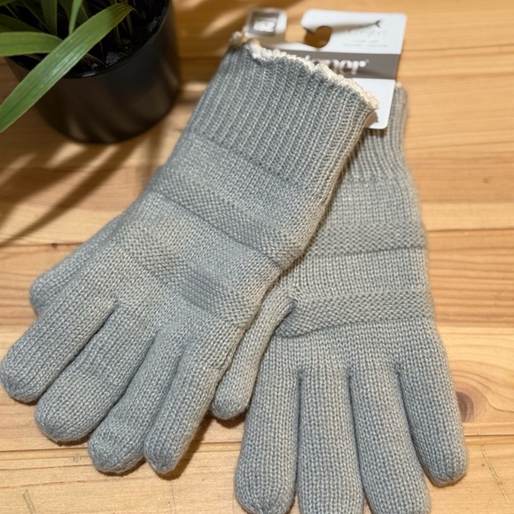 Isotoner Eco Comfort Women's Gray Gloves - Picture 1 of 4